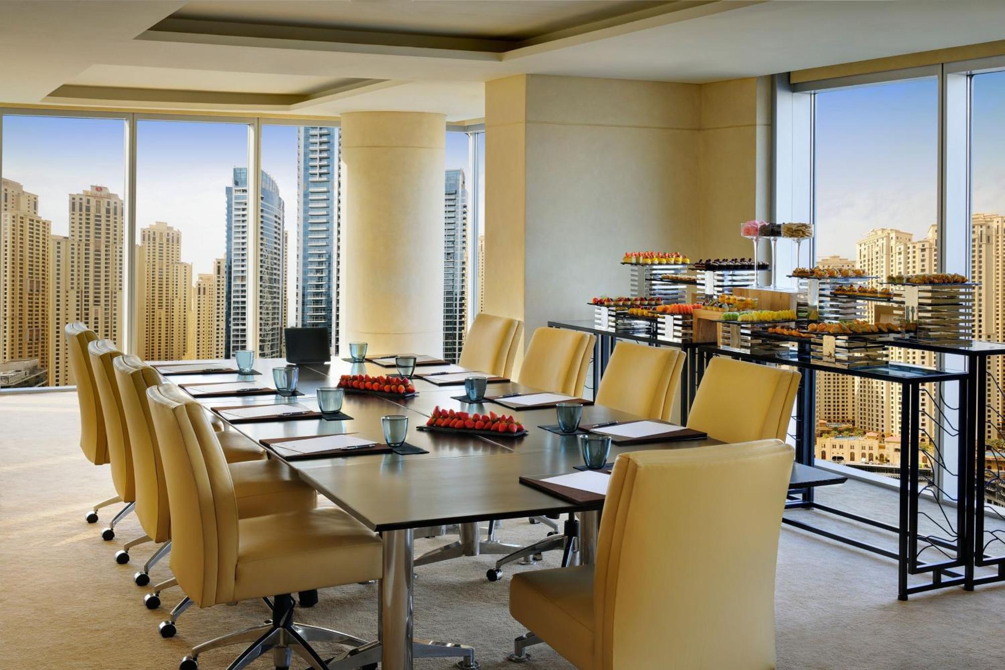 Jw Marriott Marina Отель 5*