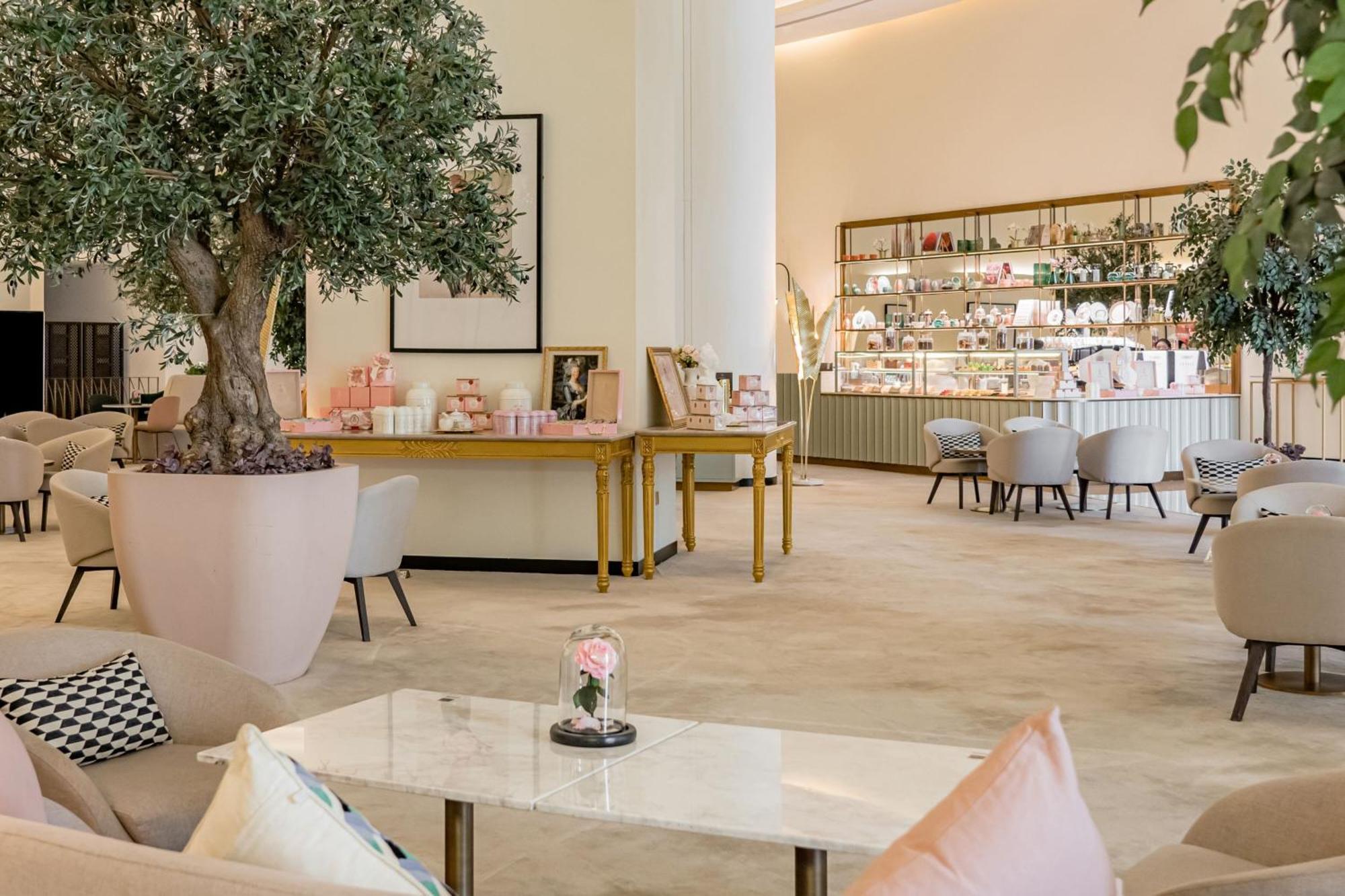Отель Jw Marriott Marina 5*