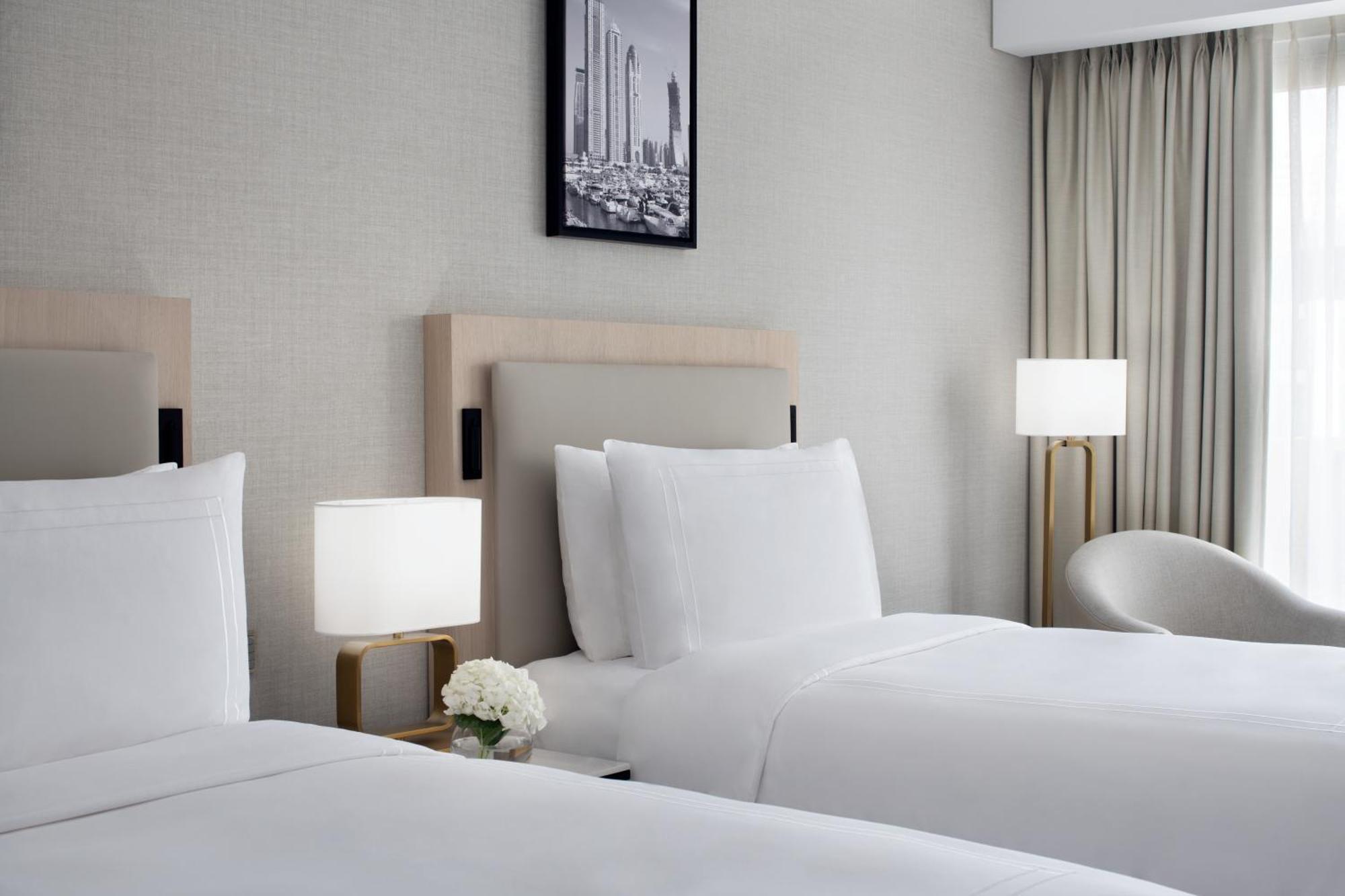 Отель Jw Marriott Marina 5*